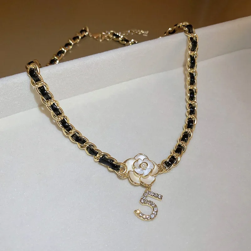 Camellia numbers 5 pearl flowers leather woman necklaces female French vintage collarbone chain stylish necklace for woman