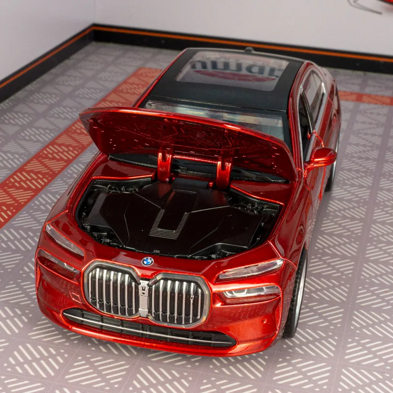 1:32 BMW I7 alloy car model ornaments collection door and hood can be opened has simulated sound and lighting functions