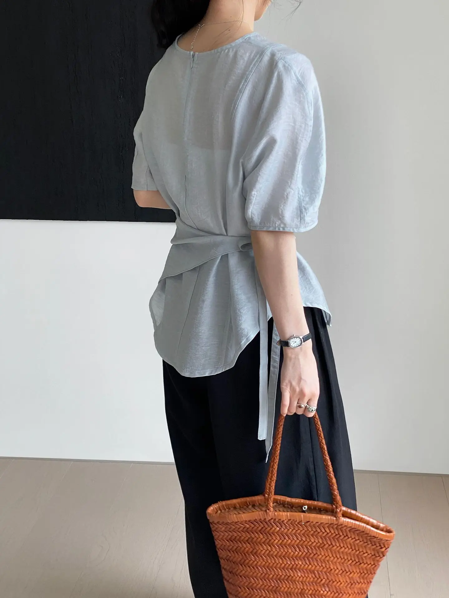 Korean-style Linen Tie-up Slit Shirt for Women Gentle and Elegant Short-sleeved Top Pure Color Style Puffed Sleeves Round Ne