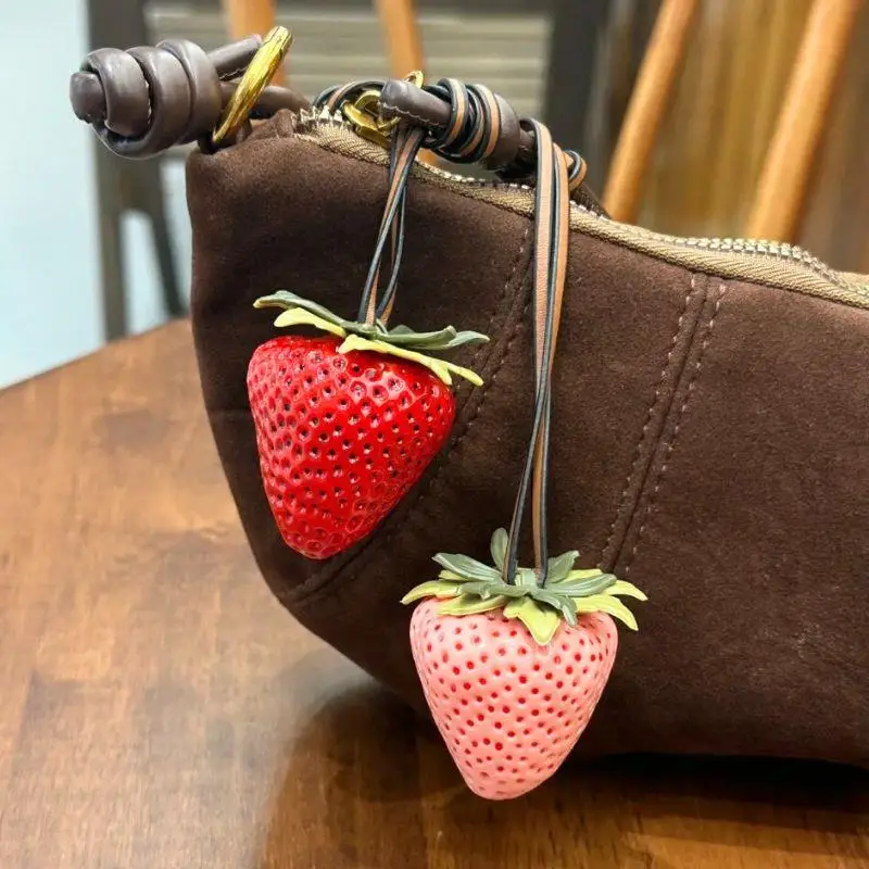 

New 3D Strawberry Keychain Pendant Large Red Pink Strawberry Key Ring Bag Charms Personalized Leather Rope Strawberry Key Chain