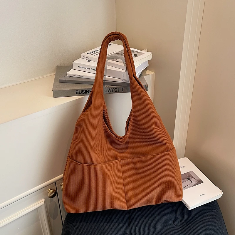 

Durable Hasp Retro Large Capacity High Quality Commute Tote Bags for Women 2025 New Stylish Design Corduroy Shoulder Bags