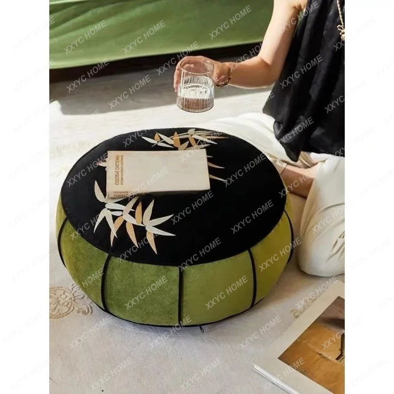 A  Chinese-style household futon three-dimensional embroidery lazy sofa foot pad living room tatami removable and washable cushi