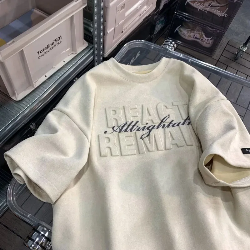 

Мужская футболка с коротким рукавом и принтом «оленья кожа»