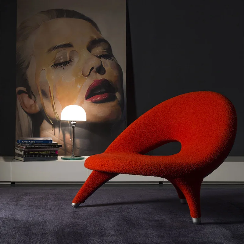 

Designer modern minimalist creative FRP art leisure chair Internet celebrity special-shaped tripod snail single chair