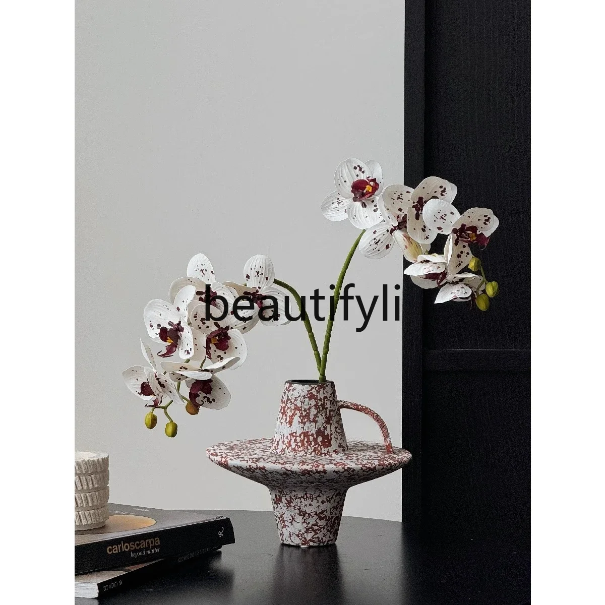 

Red rust disc · Menglu flower ware, surprised by the dead wind retro hotel homestay vase simulation flower shape matching design