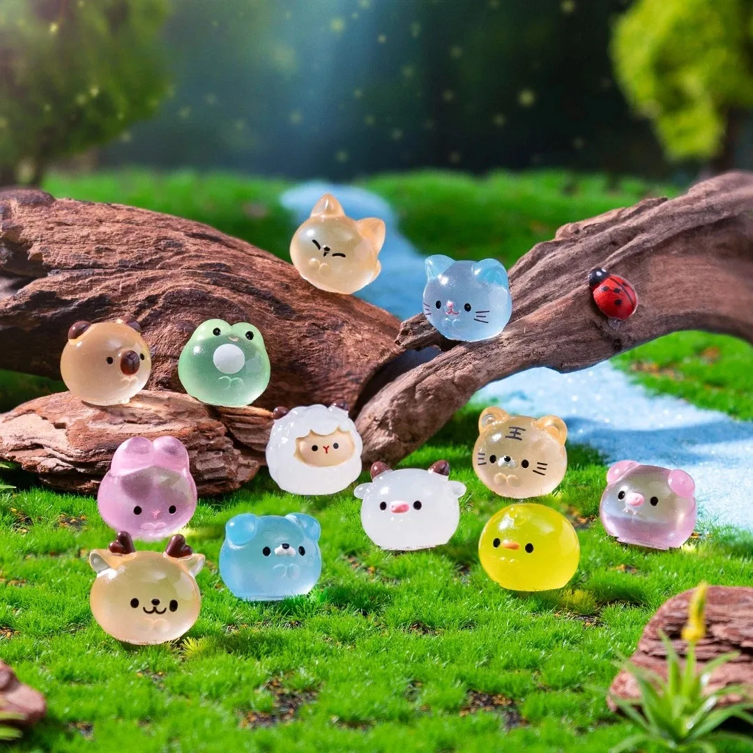 12pcs Luminous Mini Resin Animal Frog Tiger Figurine Glow in The Dark Miniature Figures Ornament Fairy Garden Accessories