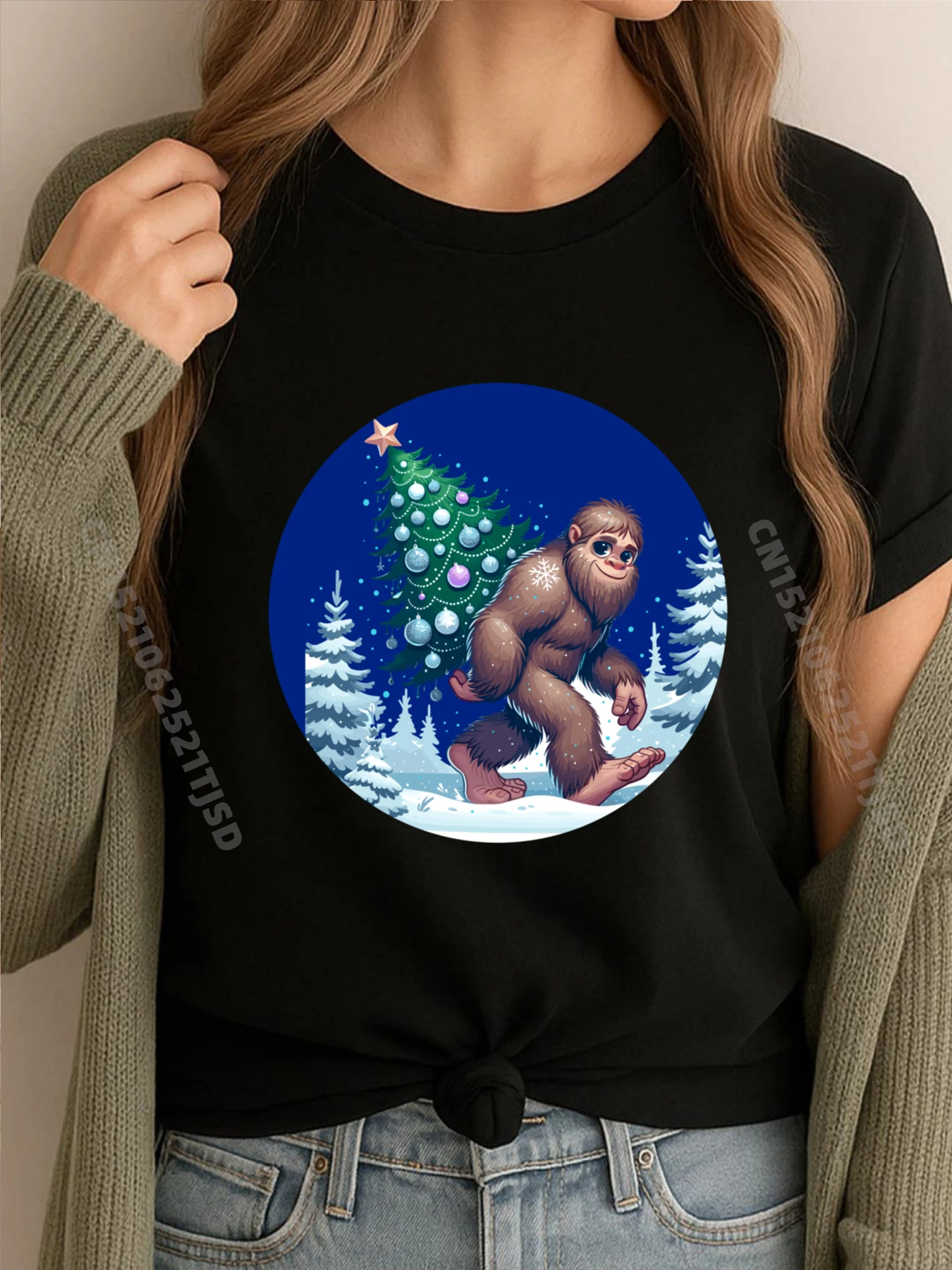 

Bigfoot Christmas Tree Lights Xmas Woman Sasquatch Lovers Graphic Tee Shirt Original Mens T-Shirts England Style