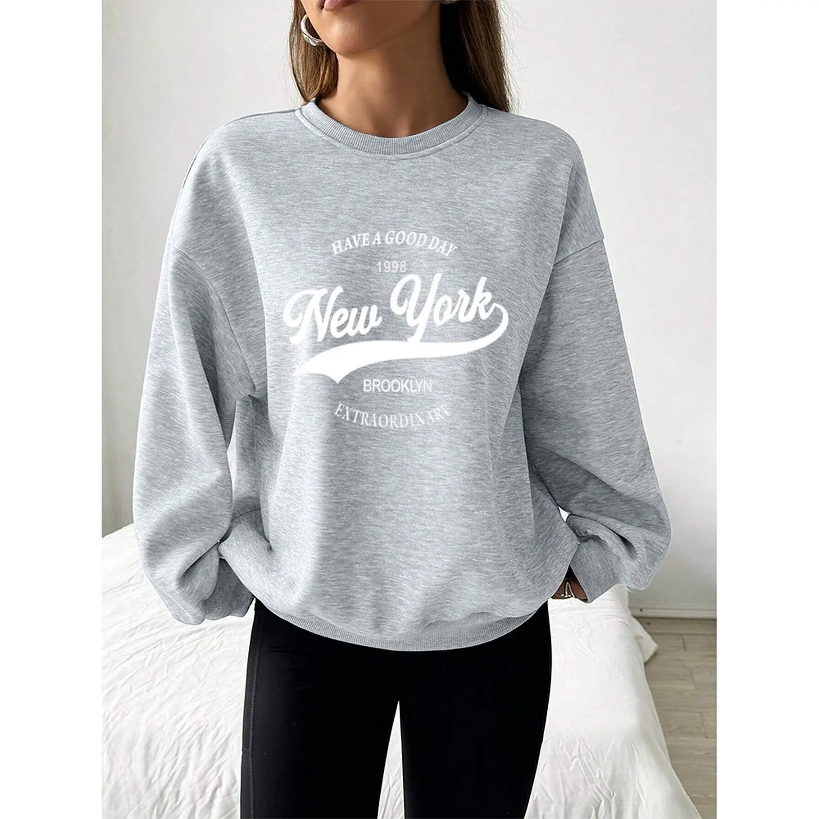 بلوزات نسائية برقبة دائرية بلوفرات رياضية غير رسمية فضفاضة مريحة مخملية بأكمام طويلة سترة شتوية ملابس نسائية 2025