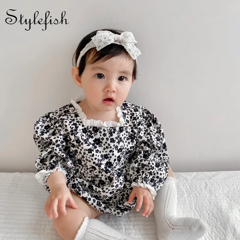 Hot selling 2022 spring and autumn clothing cotton baby girl romper jumpsuit floral long-sleeved romper lace collar jumpsuit