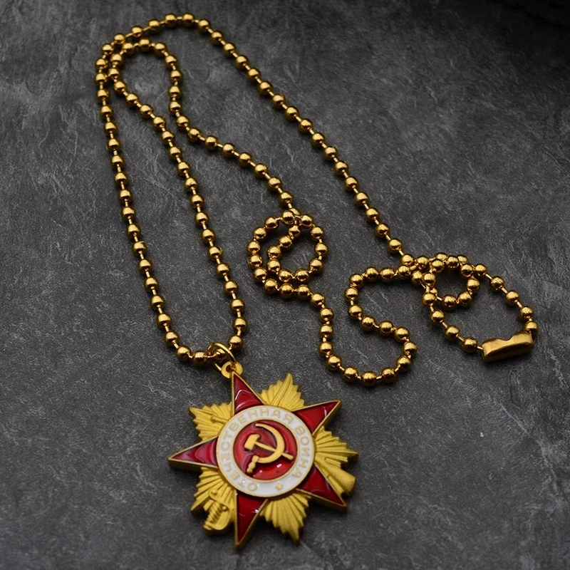 The Great Patriotic War of The Soviet Union Pendant Mini Brass Without Electroplating Red-themed Sickle and Axe Necklace Badges
