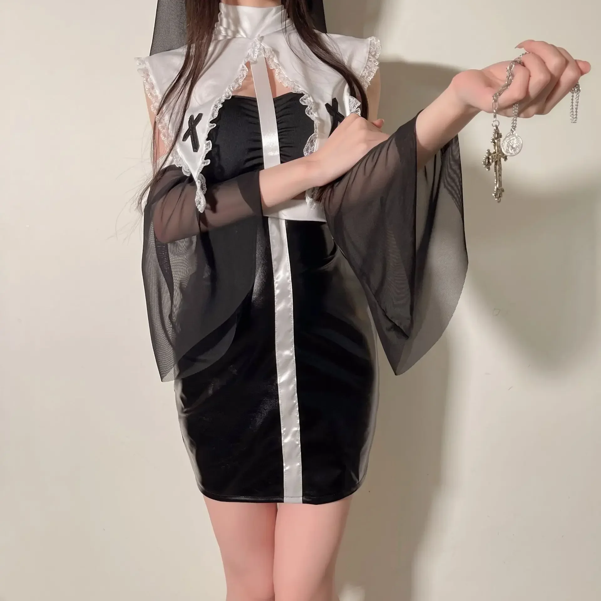 Anime Maid Nun Cosplay para mujer, lencería Sexy, Disfraces de Halloween, juego de rol para adultos, sujetador negro abierto, vestido de cuero Pu con bragas