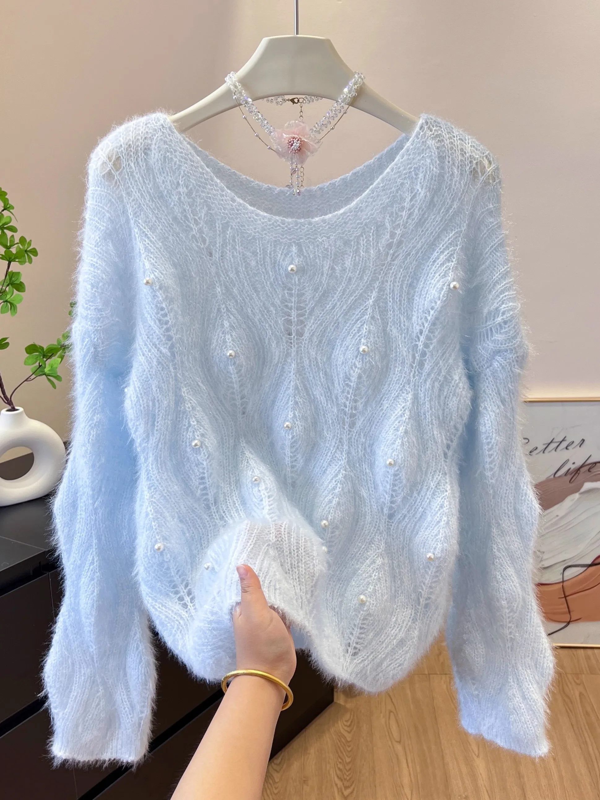 Soft Cozy Hollow Ou… - image