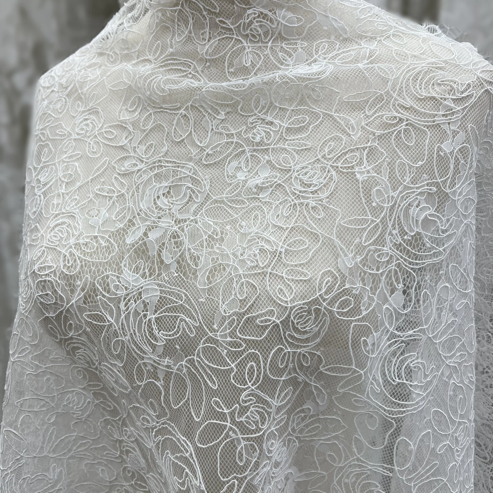 

Simple Three-Dimensional Handmade French Lace Embroidery Is Suitable For Clothing Design, Furniture Curtain Decoration
