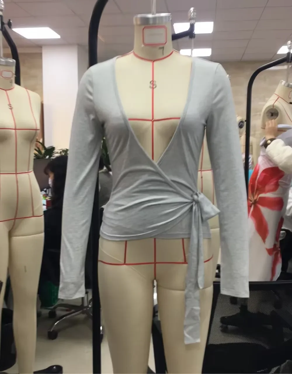 Women Yoga Wrap Tie Tops Y2k Solid Long Sleeve Slim Fit Crop Tops Ballet Workout Yoga T-Shirts Tees Coquette Sweet Chic Tops