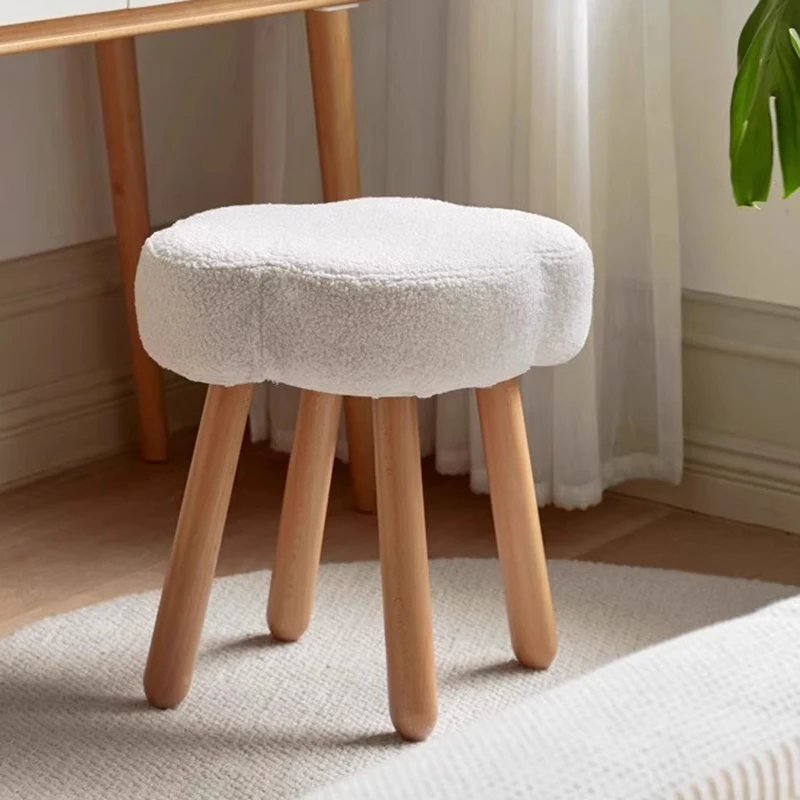 Nordic Designer Vanity Chair Portable Small Modern Space Saving Dining Stool Relaxing Fishing Entryway Tabouret Trendy Furniture