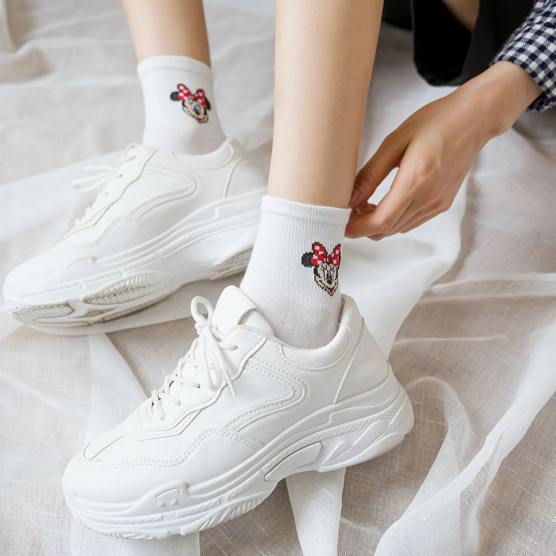 1 pairs of Socks Female Korean Version of the Tube Japanese Student Girl Spring Summer Cartoon College Trend Female Socks