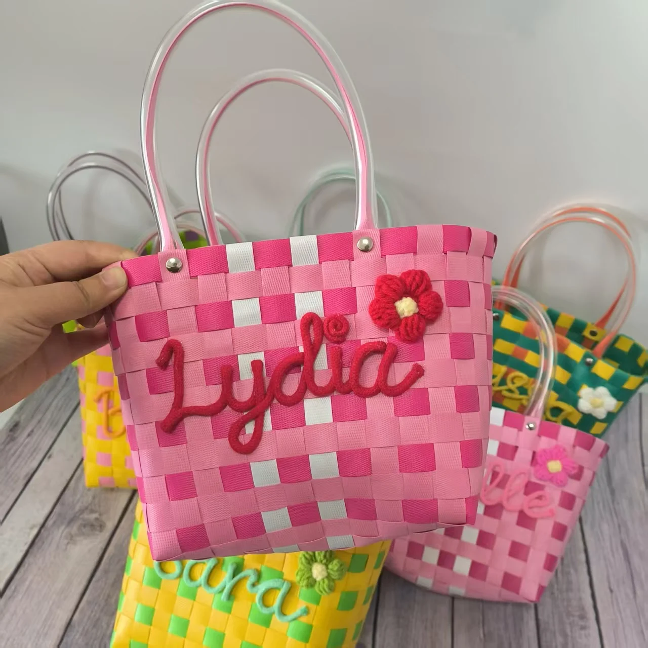 Personalized Straw Bridesmaid Handbag,Bridal Party Straw Bag,Custom Hand-Held Gift Basket,Bachlorette Party Beach Bag for Her
