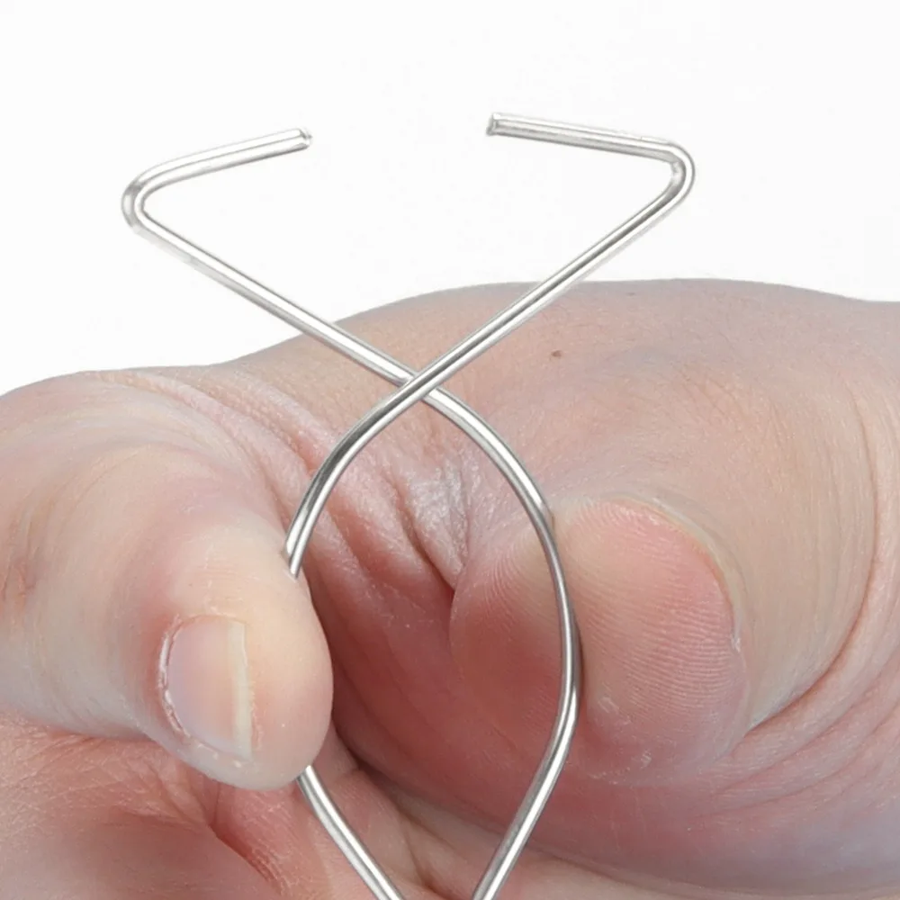 40Pcs Galvanized Steel Ceiling Clip Silver 5.8 X 3 X 1.7cm Ceiling Tile Hooks Widely Use Portable Fishtail Ceiling Hook
