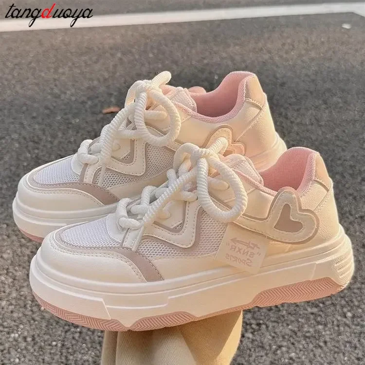 Plattform Turnschuhe für Frauen beliebte Herbst Stil All-Match Damen trend ige Schule dicke Sohle weiß rosa Schuhe Lolita Turnschuhe 2024