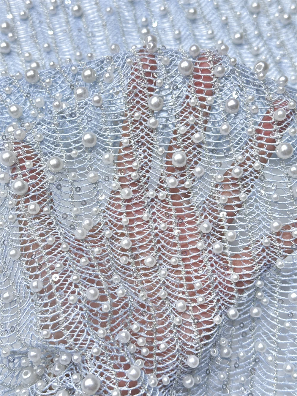

2026 High Quality Nigerian Tulle Lace Fabrics Latest Beaded sequins Mesh African Lace Fabric Bride French Net Lace Fabric