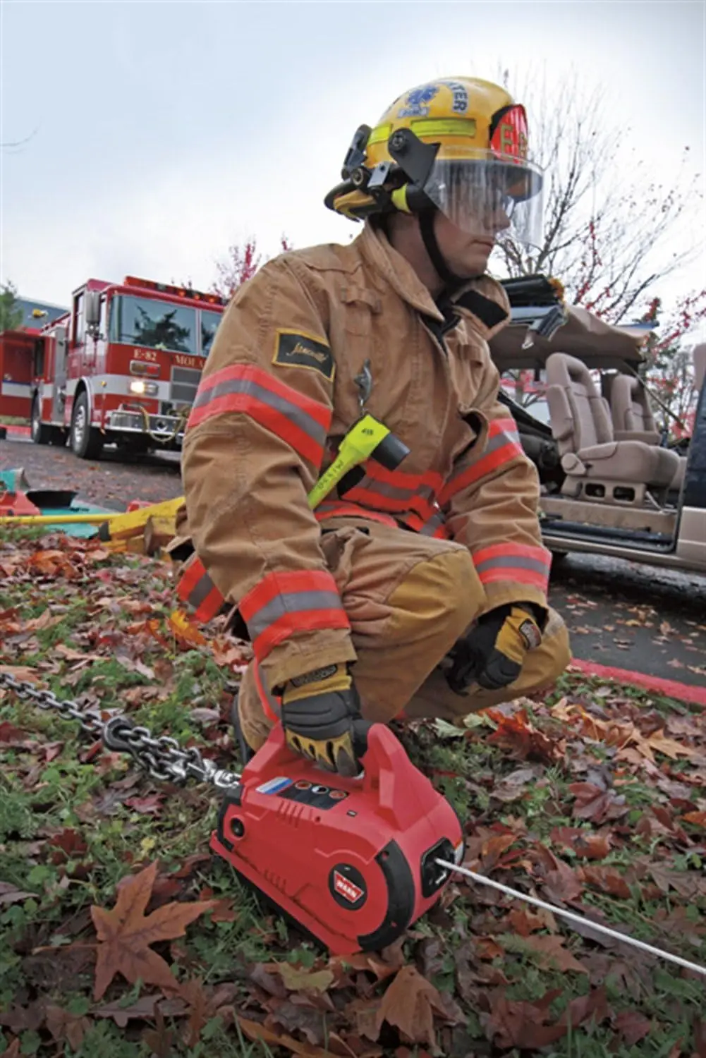 WARN 885030 PullzAll Cordless 24V DC Portable Electric Winch with Steel Cable and 1 Rechargeable Battery Pack: 1/2 Ton (1,000 lb