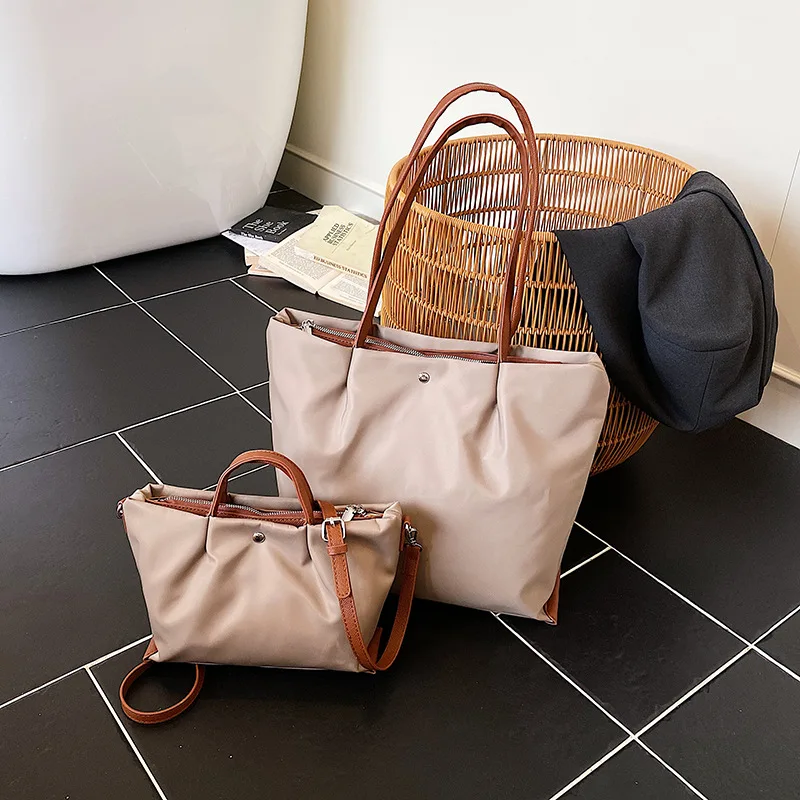 

New casual commuting tote bag for women's fashion, large capacity single shoulder armpit bag, high-end feel bag