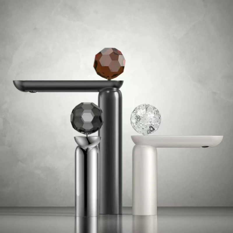 

All-copper crystal head basin faucet washbasin platform basin bathroom hot and cold faucet
