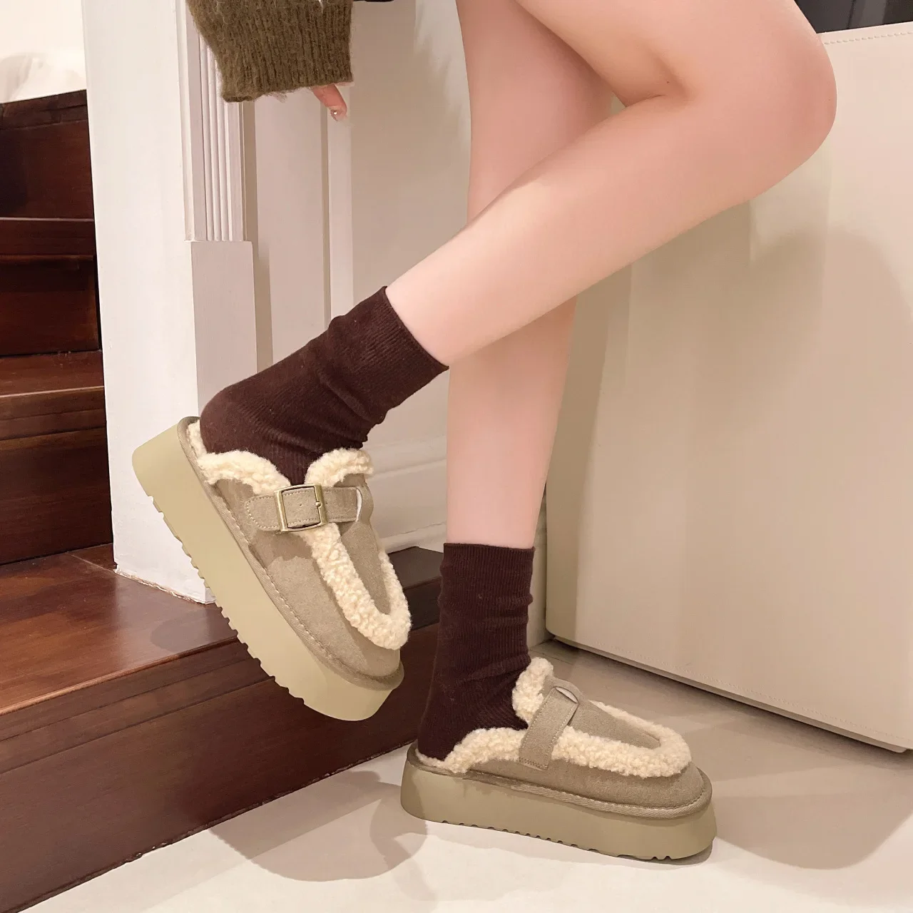 الشتاء سميكة القاع التمهيد نعال من القطن المرأة صوف مبطن الانزلاق على مغطاة تو نصف النعال الكورية نمط حذاء مسطح #4
