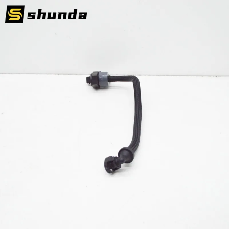 13907847243 13907843215 Fuel tank vent valve With piping For BMW M5 F10 M6 F06 F13 2012-2015