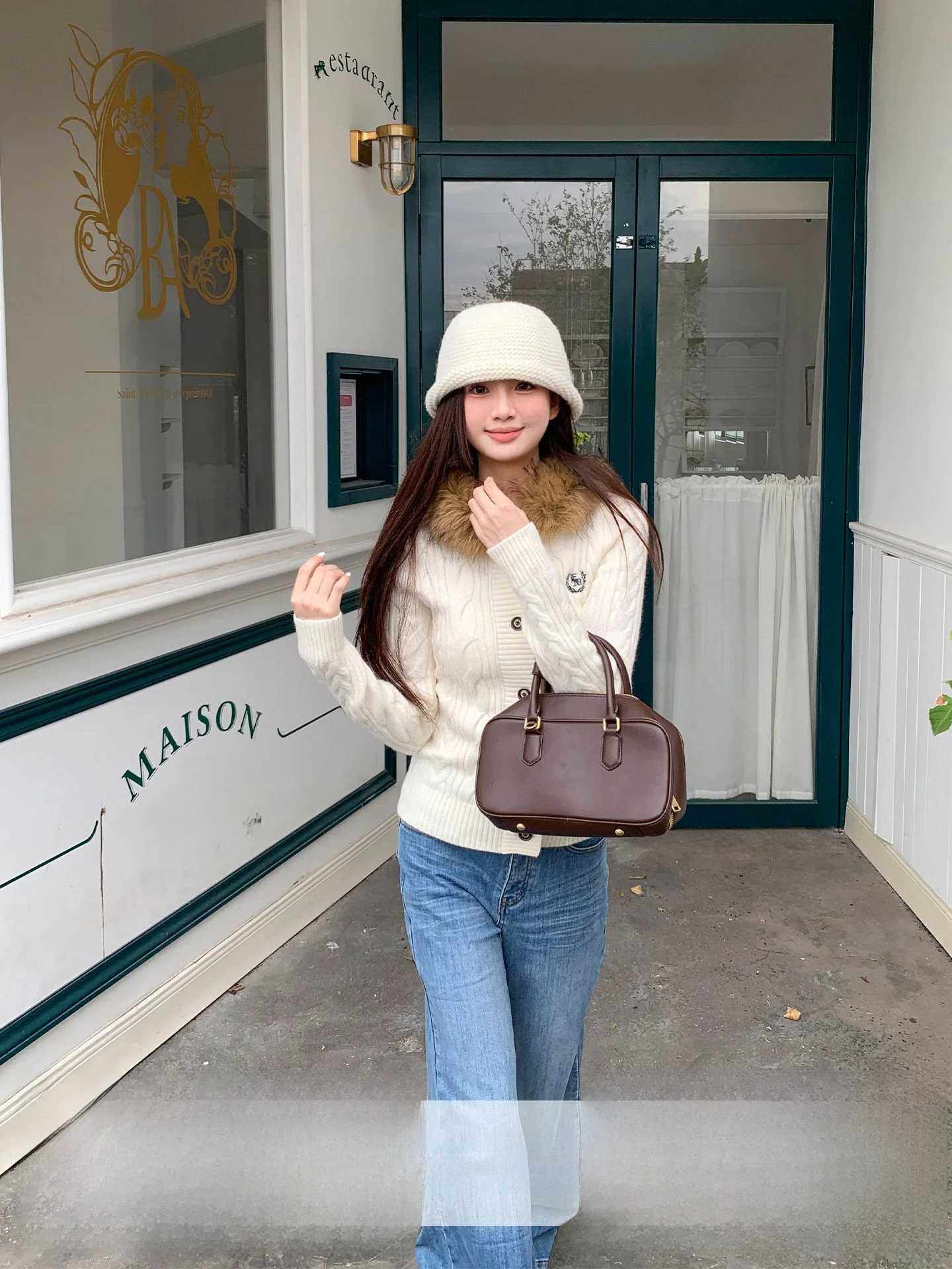 

Осенне-зимний женский вязаный кардиган с отстегивающимся меховым воротником, узором «косы», длинными рукавами, приталенный, повседневный