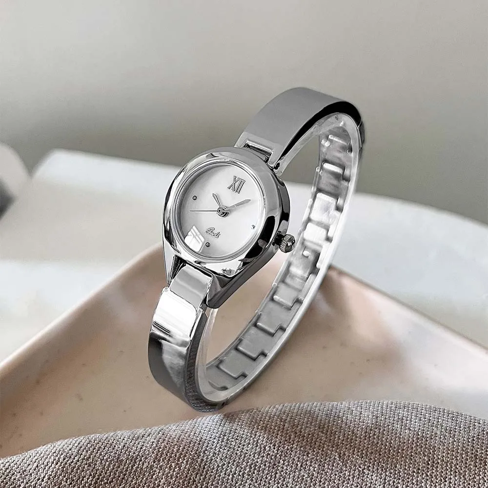 GEDI Women's Watch Luxury-inspired Delicate Bracelet Style Niche Minimalist Elegance Versatile Commuter Quartz Watch for Women