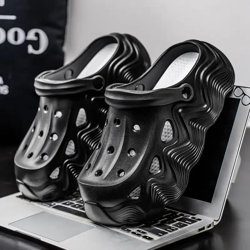 Black White Slippers Outdoor Fashion Thick Bottom Sandals Men Women Pearl Luxurious Diamond DIY Garden Sandals Clogs Water Shoes