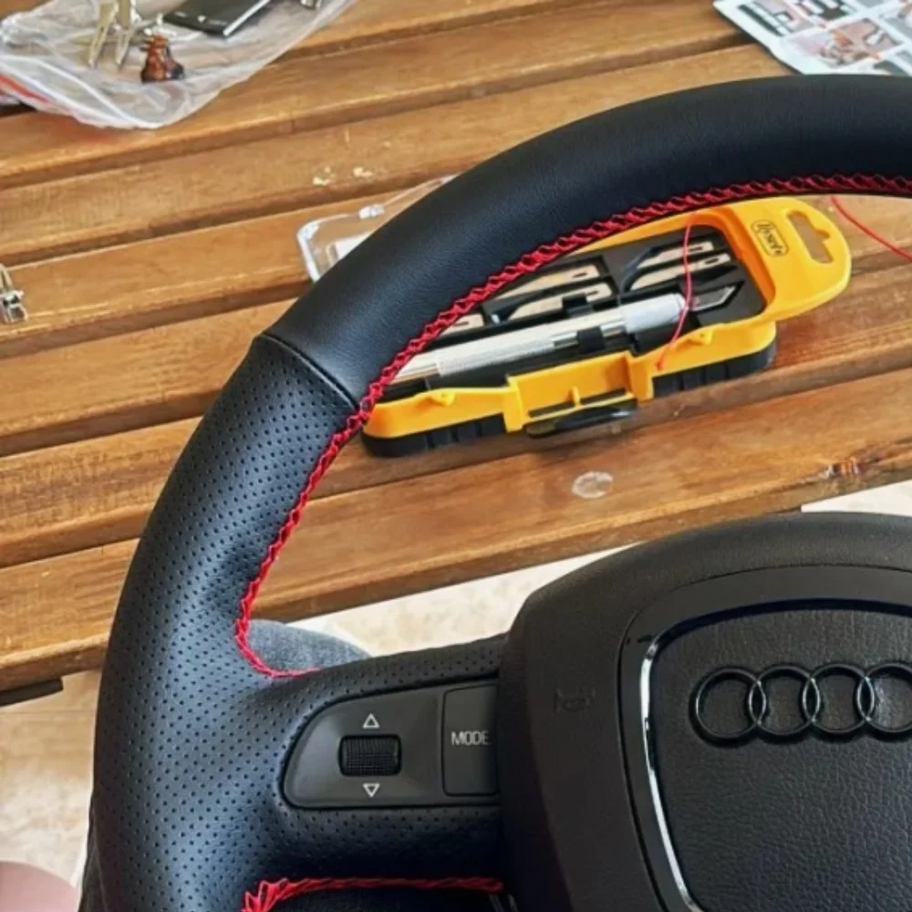 Custom Car Steering Wheel Cover Genuine Leather For Audi A3(8P) A4(B8) A5 A8 A8L Q7 RS4 S4 S5 S6 S8 2007 Avant Steering Wrap ﻿