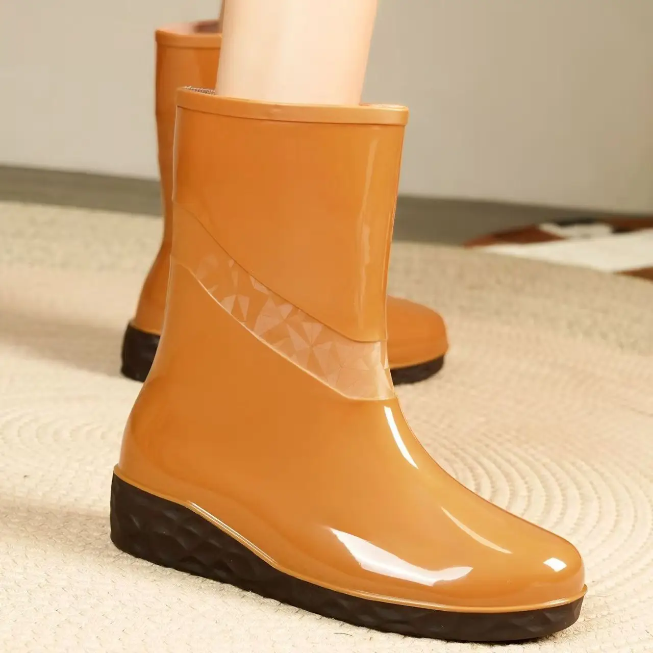 

Woman New Flat sole High Top Rain Boots Thick Sole Non Slip Waterproof Four Seasons New Kitchen Work Shoes Wash The Car Shoes