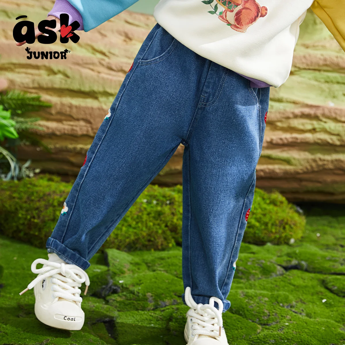 ملابس الربيع للفتيات سراويل جديدة للأطفال بحافة مطرزة على شكل زهرة الفراولة غير رسمية متعددة الاستخدامات من قماش الدنيم مقاومة للبعوض #3