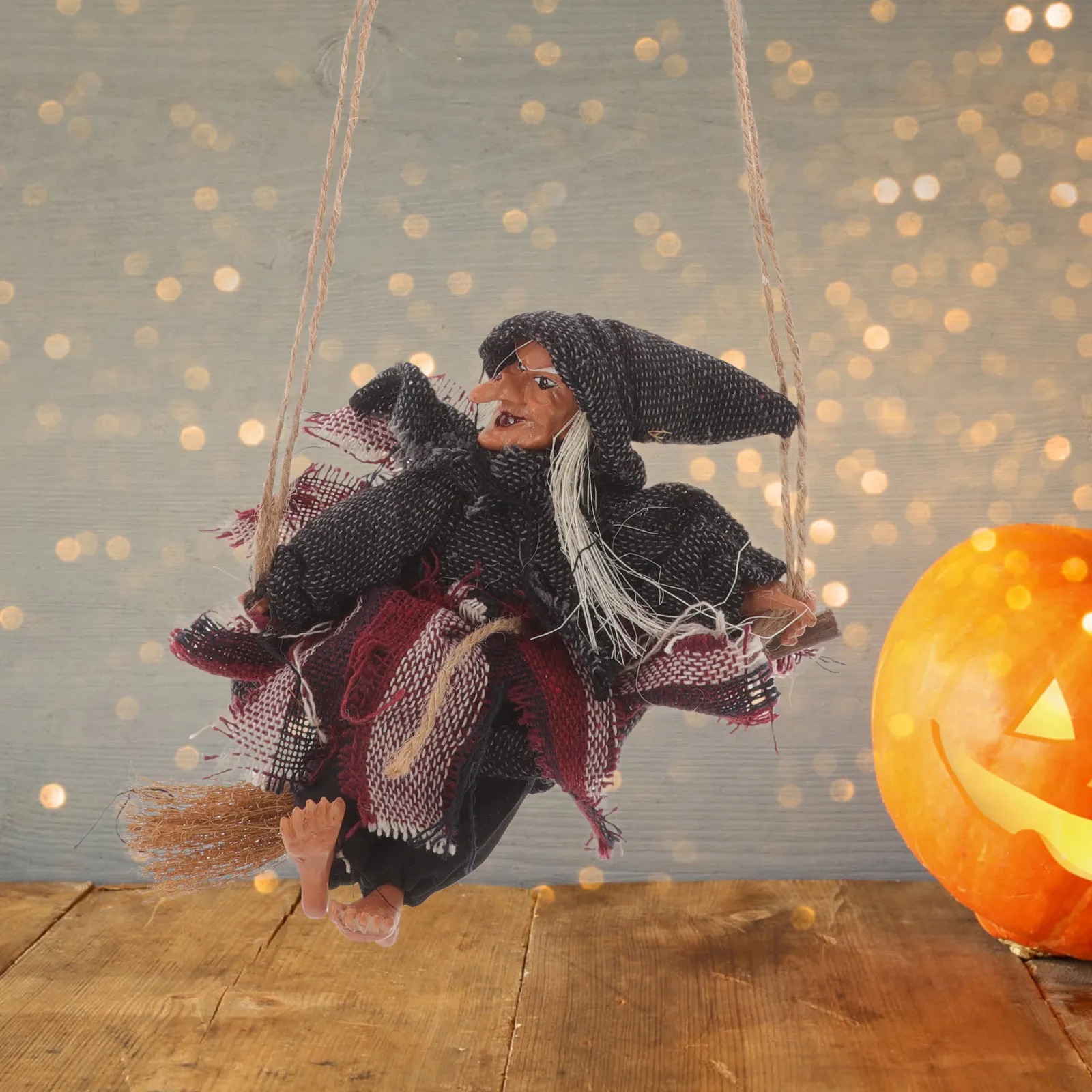 

1Pcs Vintage Witch Pendant Hanging Decor Scary Halloween Festival Prop for Haunted House Spooky Party Halloween Witch Ornament