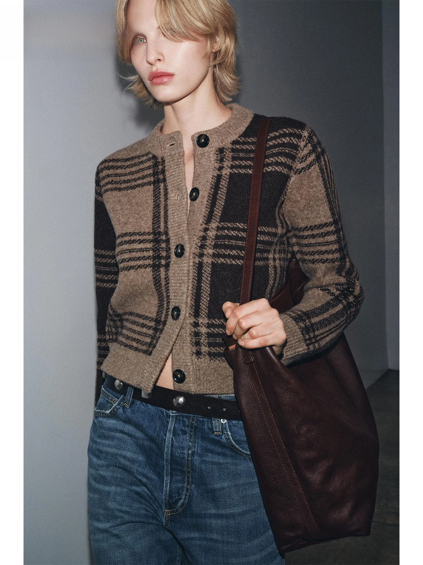 

ZAPRHA Ретро круглое трикотажное пальто Ne Long Sve, женский ор-кардиган, клетчатый узор, застежка на пуговицы, осень 2025, новое поступление