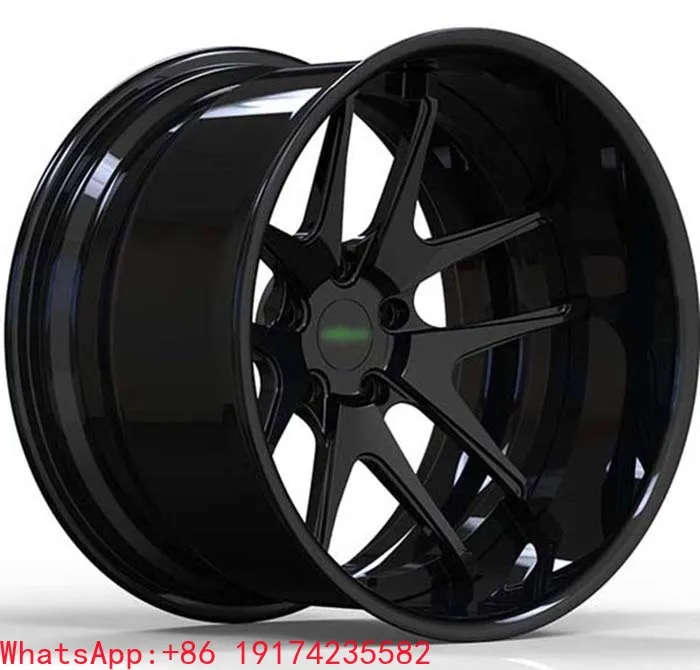 

Staggered 21 Inch Custom Sports Car Rims Made of 6061 T 6 Aluminum Alloy for Ford Mustang GT500