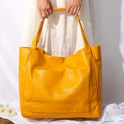 Women's large bag with pocket Soft leather portable One shoulder Vintage oil wax leather Large capacity 2024 new Tote bag Woman