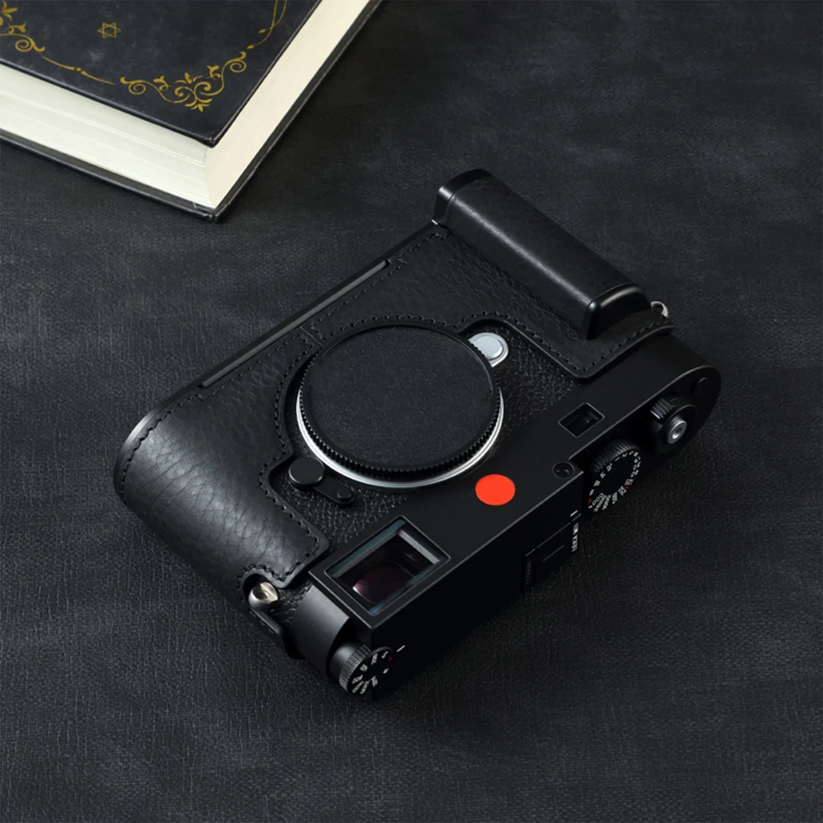 Genuine leather camera case with handle half body bag full body bag suitable for Leica M11 M11P  black brown with a tactile feel