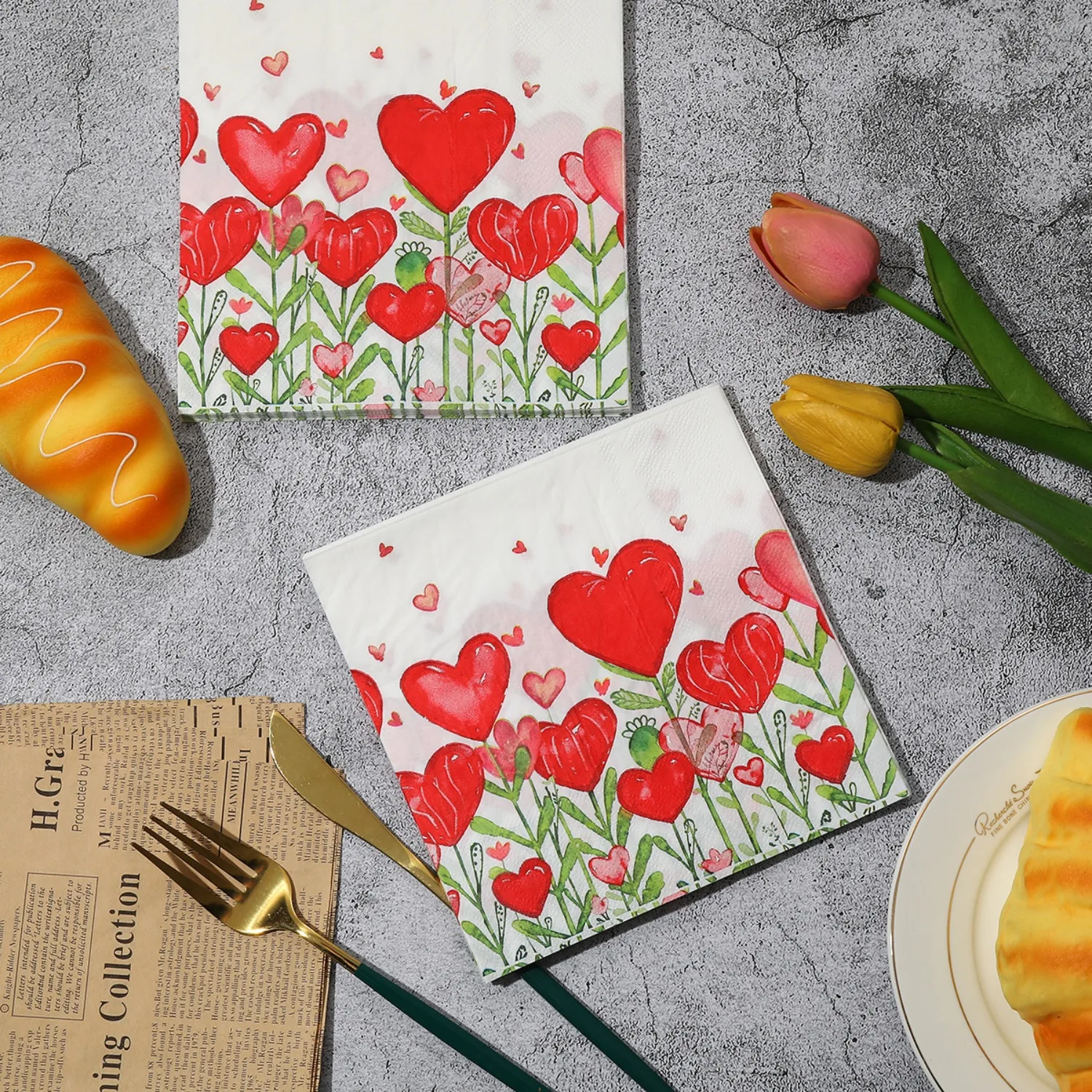 

Valentine's Day hand drawn heart-shaped printed napkins, decorative face towels for festive party atmosphere