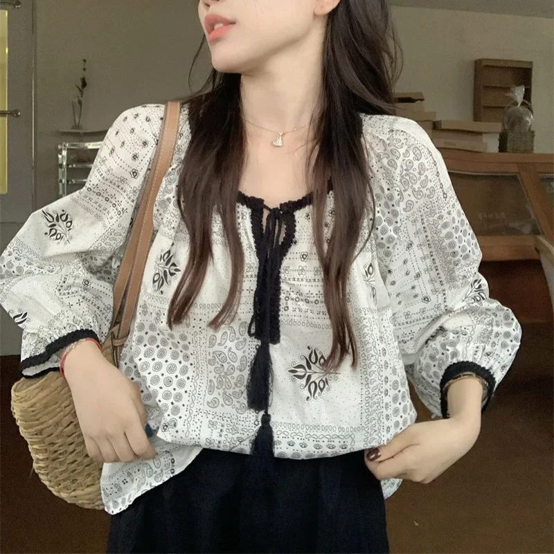 Gentle Style Long Sleeved Outerwear Short Floral Shirt for Women\'s Summer New Retro Loose Slimming Versatile Pullover Chic Top