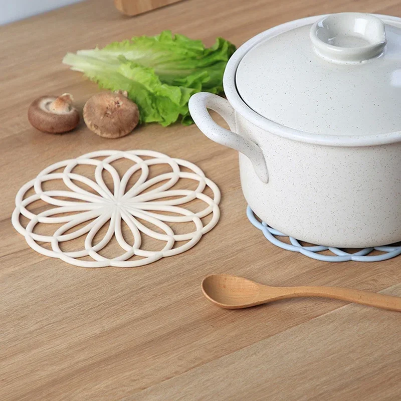 Rubber Trivet Mat Heat Insulating Hollow Flower Pot Pad Cup Coaster Pot Coaster Cup Coaster Silicone Cup Pad Table Accessories