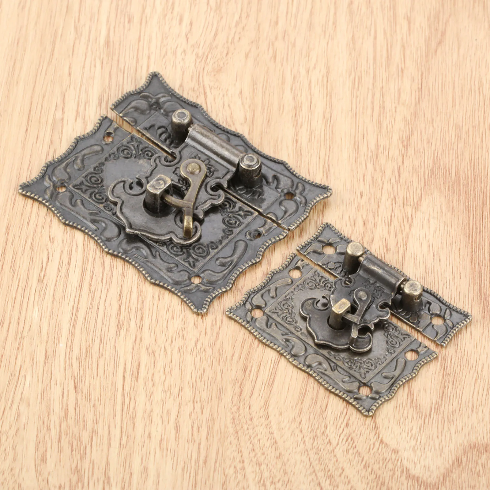 1PC 51/67mm Antique Bronze Box Latch Clasp With Screws For Wooden Jewelry Boxes Toolbox Hardware Latch Hook Decorative Durable