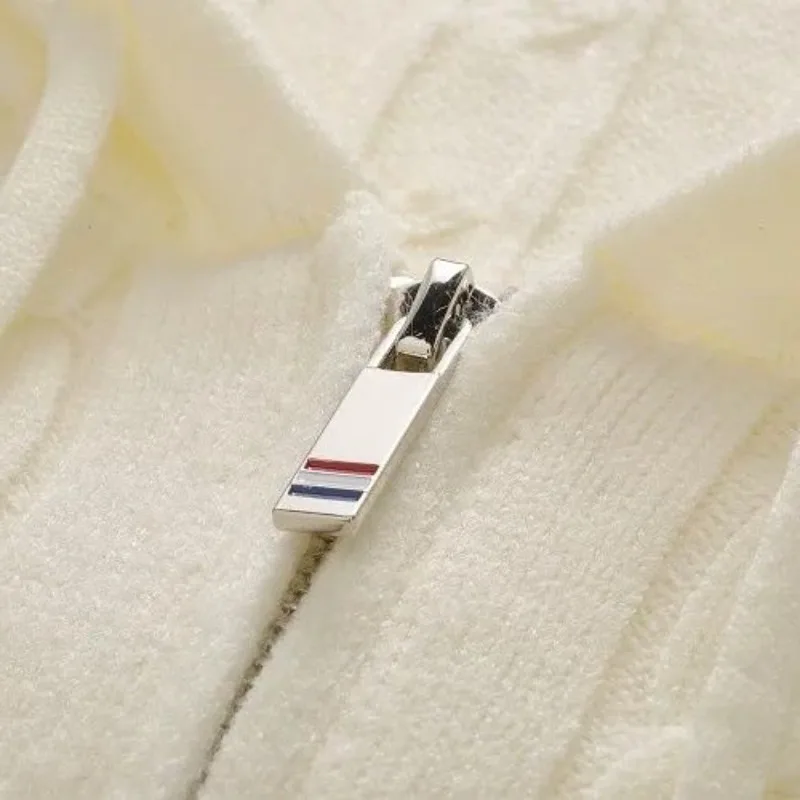 High-Grade Knit Sweater Crewneck Cardigan Coat Autumn and Winter New Middle-Aged and Elderly Women's Fashion