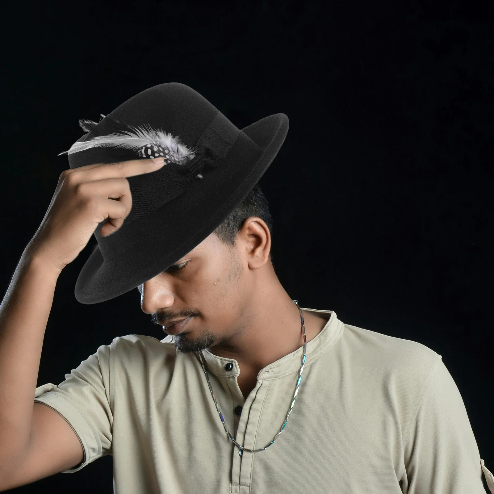 

Men Fedora Hat Vintage Short Brim Felt Jazz Cap Classic Fake Dress Hats for Formal Occasions Stylish Unique Hats for Men