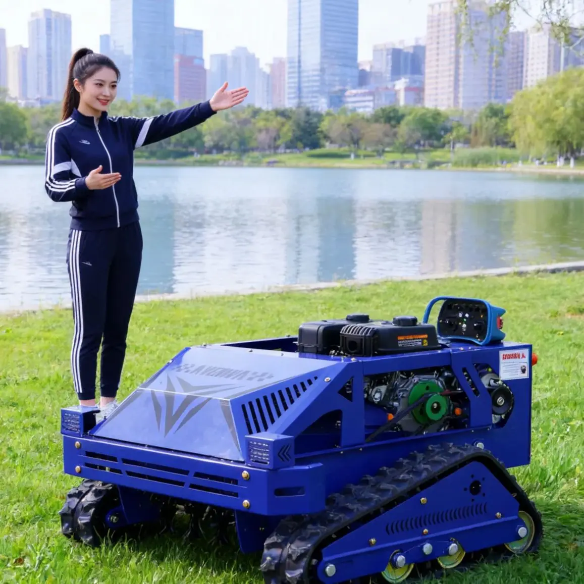 

Customized Remote Control Zero-Turn Mini Tractor Lawn Mower CE EPA Certified Flail Mower For Farm Garden Field lawn mower robot