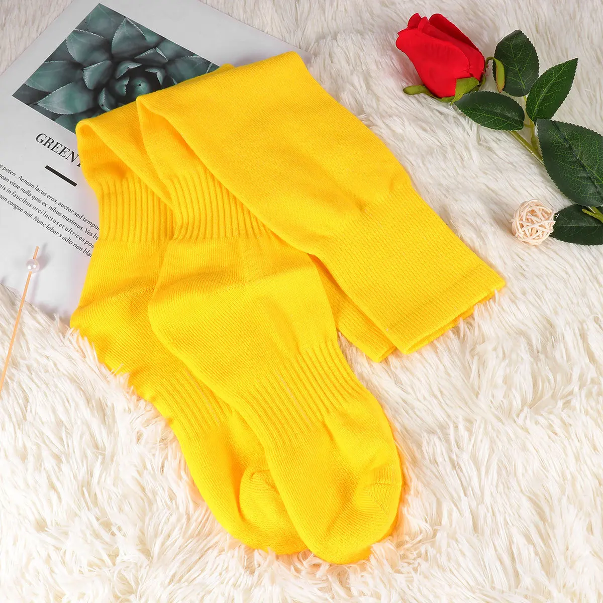 1 Pair Solid Color Football Socks Yellow Long Tube Knee High Sports Stockings For Running Training Exercise Accessories