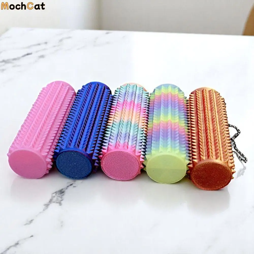

Mini BPA-Free Tactile Sensory Keychain Portable Sensory Stimulation Spiky Grip Toy Bumpy Textured Grippie Stim Keychain Friends