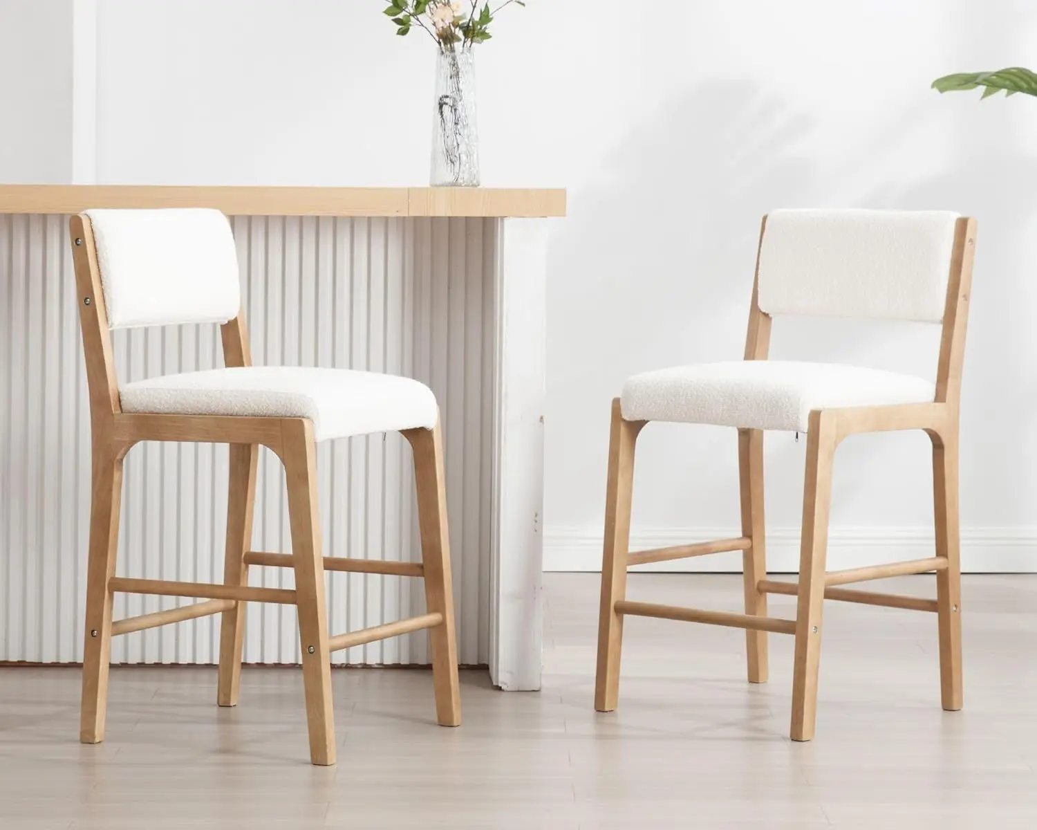 

Современные барные стулья с высотой от стойки кухонного стола, 26,5 дюймов, с спинками, набор из 2 штук, обивка из белого букле «шерпа», на заказ